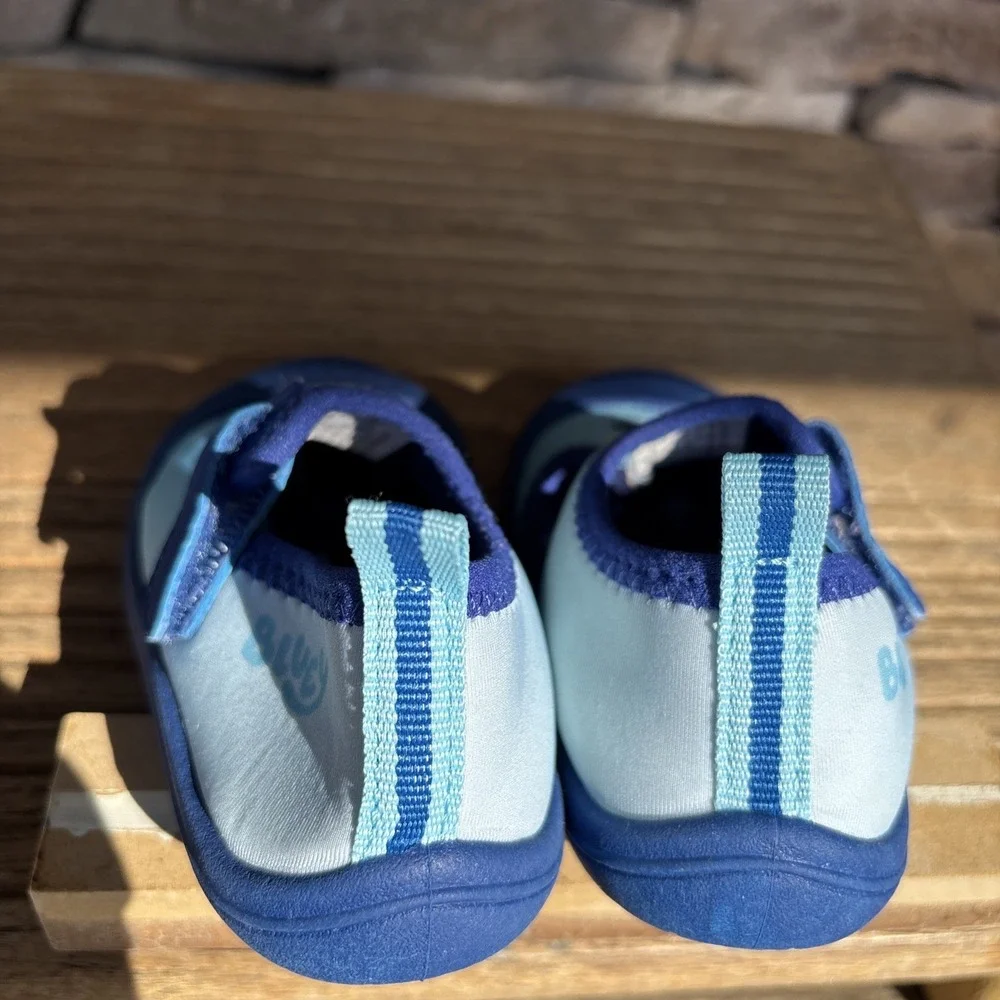 Bluey Ground Up Boys Toddler Sz 5-6 Blue Aqua  Water Shoes Foam